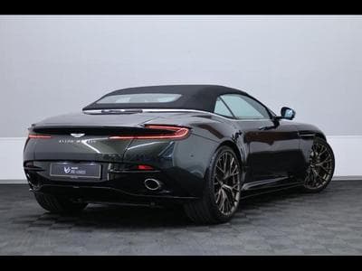 Aston-Martin DB12 V8 VOLANTE (2024) - Foto 6