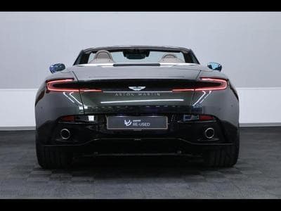 Aston-Martin DB12 V8 VOLANTE (2024) - Foto 9