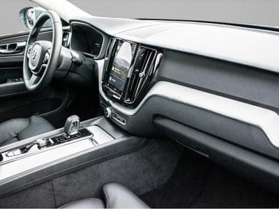 Volvo XC60 (2024) - Photo 3
