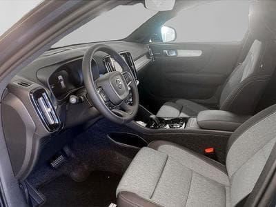 Volvo XC40 (2024) - Photo 6