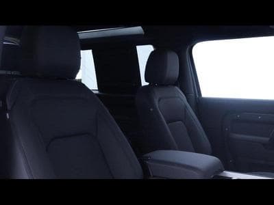 Land-Rover Defender 90 D250 X-Dynamic SE AWD Auto (2025) - Foto 10