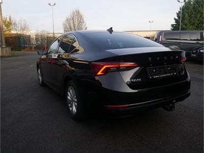 Skoda Octavia 2.0TDI Ambition M6 115CV (2020) - Photo 3