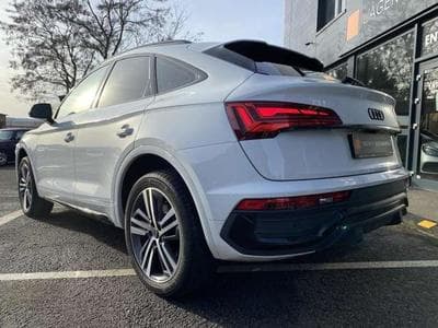 Audi Q5 40 TDI Sportback Quattro S-Tronic S-Line (2024) - Photo 6