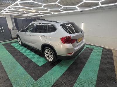 BMW X1 S-drive 18d autom. Sport line Pano Xenon (2013) - Photo 5