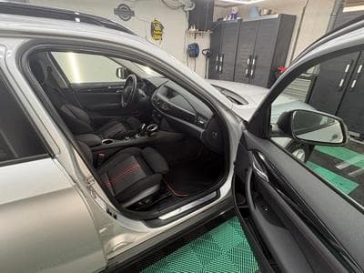 BMW X1 S-drive 18d autom. Sport line Pano Xenon (2013) - Photo 9