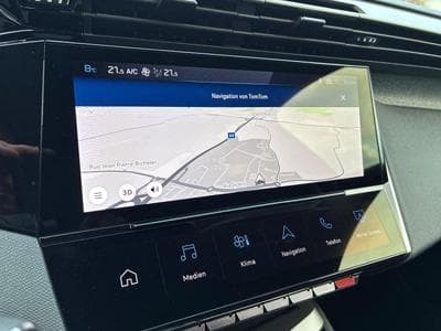 PEUGEOT 308 1.5 BlueHDi 130ch S&S Allure EAT8 (2025) - Foto 5