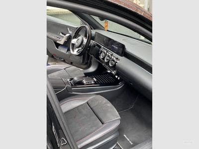Mercedes A 180 A180D AMG LINE Limousine (2021) - Photo 1