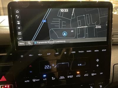 Hyundai Staria 1.6 T-GDi Luxury Bronze (2025) - Photo 3