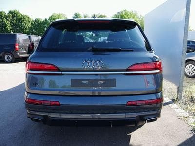 Q7