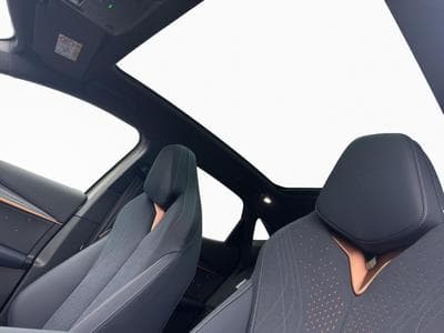 Cupra Tavascan VZ (2025) - Foto 10