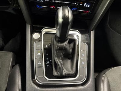 VW Arteon shooting Brake R-Line 1.4 PHEV 218CV CAMERA/NAVI/IQ LIGHT (2021) - Foto 9