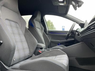 VW Golf 8 GTE 1.4 TSI 245CV DSG (2020) - Photo 4