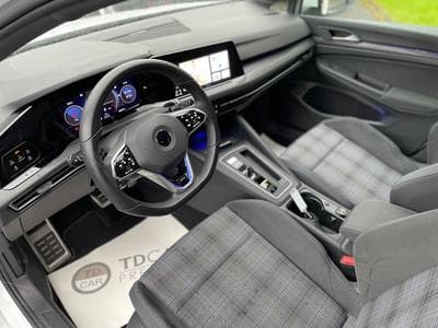 VW Golf 8 GTE 1.4 TSI 245CV DSG (2020) - Photo 6