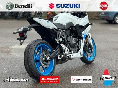 Suzuki GSX-8R 2025 (2026) - Photo 2