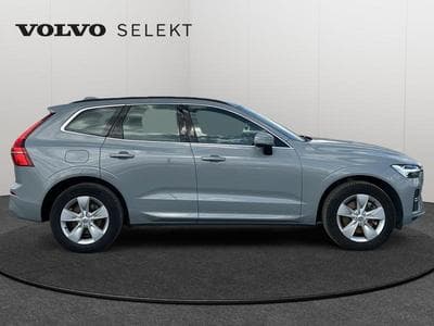 Volvo XC60 B4 Core / Diesel (2023) - Foto 7