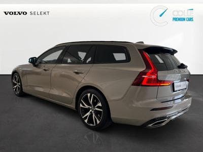 Volvo V60 R-Design (2021) - Photo 2