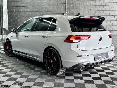 VW Golf GTI Clubsport 2.0 TSI 300CV DSG7 * 19" * ACC * (2022) - Photo 4