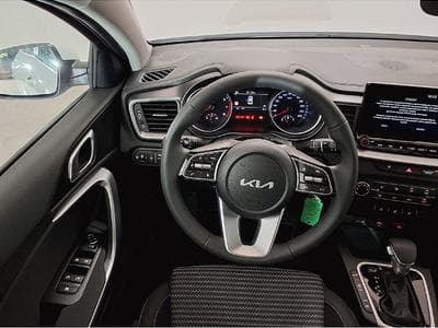 Kia XCeed (2025) - Photo 12