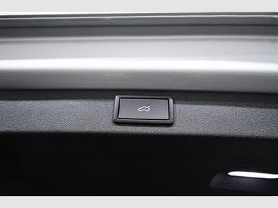 Skoda Enyaq Enyaq IV 60, Leder, AHK, Pano., Area View, HuD (2023) - Foto 8