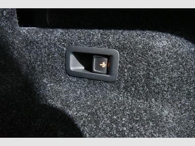 Skoda Enyaq Enyaq IV 60, Leder, AHK, Pano., Area View, HuD (2023) - Photo 9