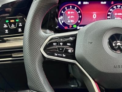 VW Golf GTI Clubsport 2.0 TSI 300CV DSG7 ** Cuir ** (2021) - Photo 12