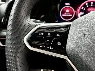 VW Golf GTI 2.0 TSI 245 CV DSG7  *Caméra* (2022) - Photo 11