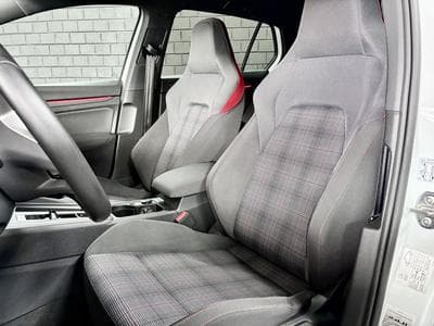 VW Golf GTI 2.0 TSI 245 CV DSG7  *Caméra* (2022) - Photo 7