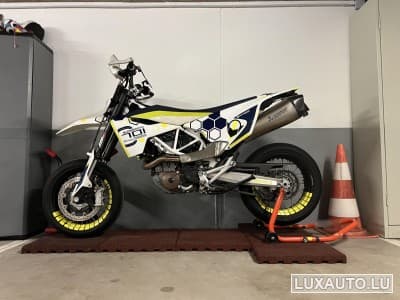701 Super moto