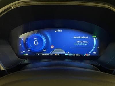 Ford Kuga 2.5 ST-Line ELECTRIQUE ESSENCE (2023) - Photo 2