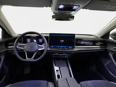 VW Passat Variant Elegance (2026) - Photo 13