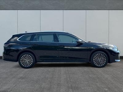 VW Passat Variant Elegance (2025) - Photo 5