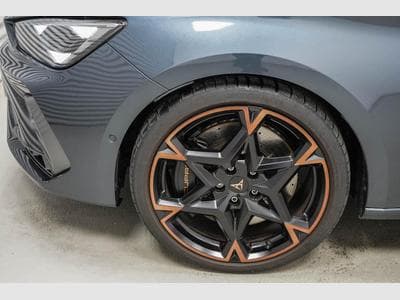 Cupra Leon ST 2,0 TSI (2025) - Photo 4