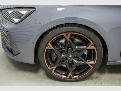 Cupra Leon ST 2,0 TSI (2025) - Photo 4