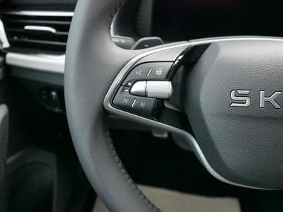 Skoda Kamiq Kamiq 130 Jahre (2025) - Foto 12