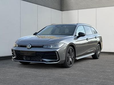 VW Passat Variant R-Line (2025) - Photo 1
