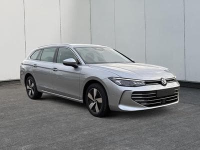 VW Passat Variant Business (2025) - Photo 7