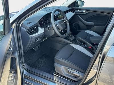 Skoda Scala 1,0 TSI DSG (2025) - Foto 11