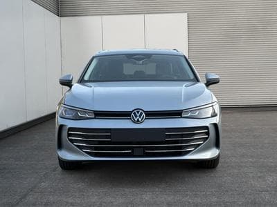 VW Passat Variant Business (2025) - Photo 6