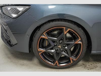 Cupra Leon ST 2,0 TSI (2025) - Photo 4