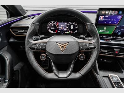 Cupra Leon ST 2,0 TSI (2025) - Photo 8