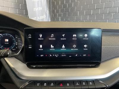 Skoda Octavia iV Estate Style 1.4 PHEV 204 CV (2021) - Photo 9