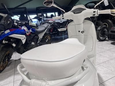 Vespa Sprint JUSTIN BIEBER (2024) - Foto 5