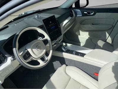 Volvo XC60 (2025) - Photo 7