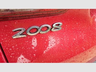 Peugeot 2008 1.6 e-HDI 100cv GT-Line (2018) - Photo 15