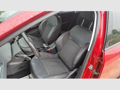 Peugeot 2008 1.6 e-HDI 100cv GT-Line (2018) - Photo 11