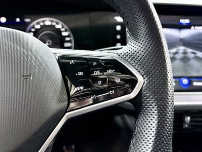 VW Touareg 3.0 R 4Motion eHybrid 462 CV ** Toit ouvrant ** Susp. pneuma (2022) - Photo 14