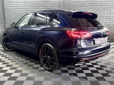 VW Touareg 3.0 R 4Motion eHybrid 462 CV ** Toit ouvrant ** Susp. pneuma (2022) - Photo 4