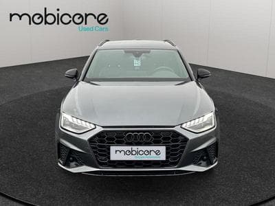 Audi A4 Avant S Line / Diesel (2022) - Photo 4