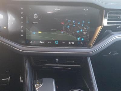 VW Touareg R-Line (1970) - Photo 14