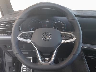 VW Touareg R-Line (1970) - Photo 9